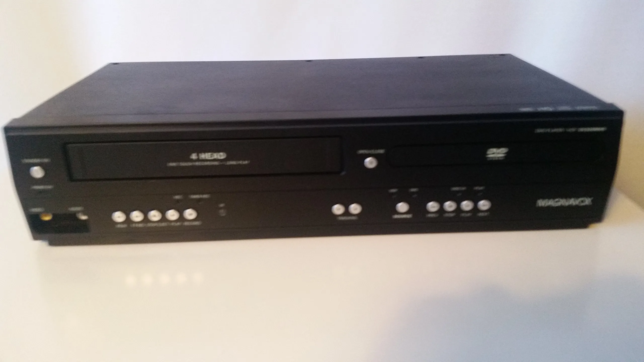 Magnavox DV220MW9 DVD/VCR Combo, Refurbished, Tuner-Free, High-Quality Playback, MAGNAVOX Brand